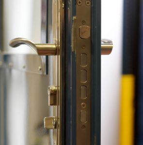 industrial_doors_Km1309-0082-681x1024